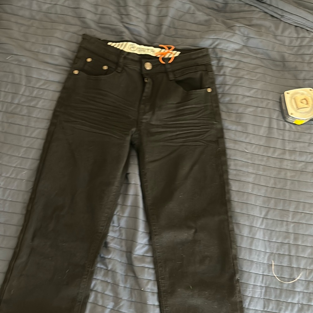 The tag fell off when I was buying them never been worn before